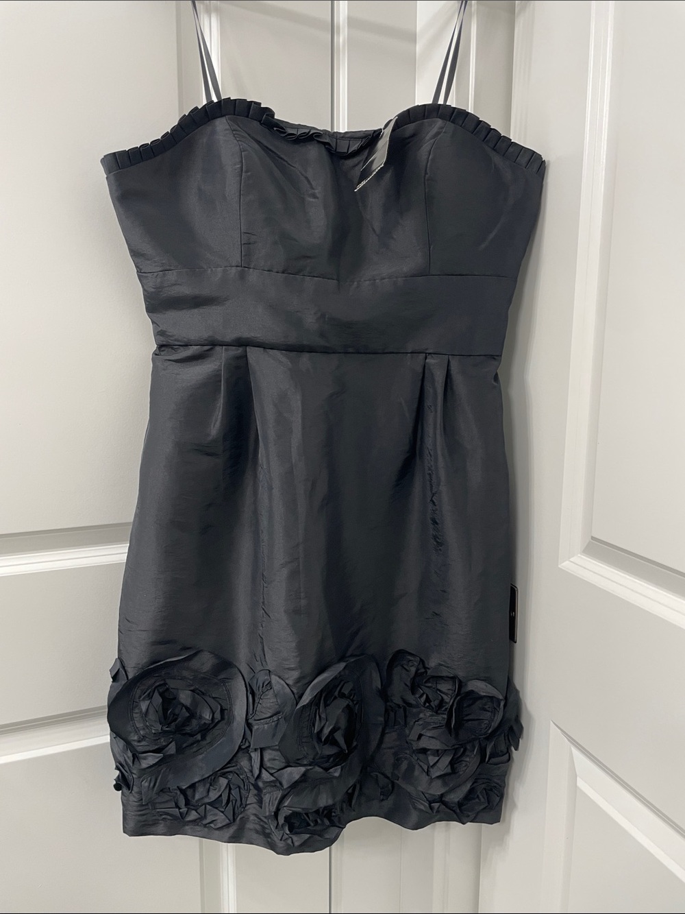 New MaxandCleo Black Strapless Rosette Hem Party Dress 14